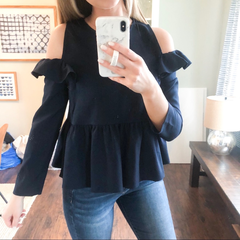 Cropped Pepulm Top w/ Cold Shoulder Detail